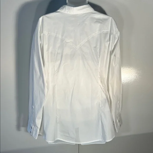 Wrangler White Top with Brown Logo Tag - Picture 9 of 10